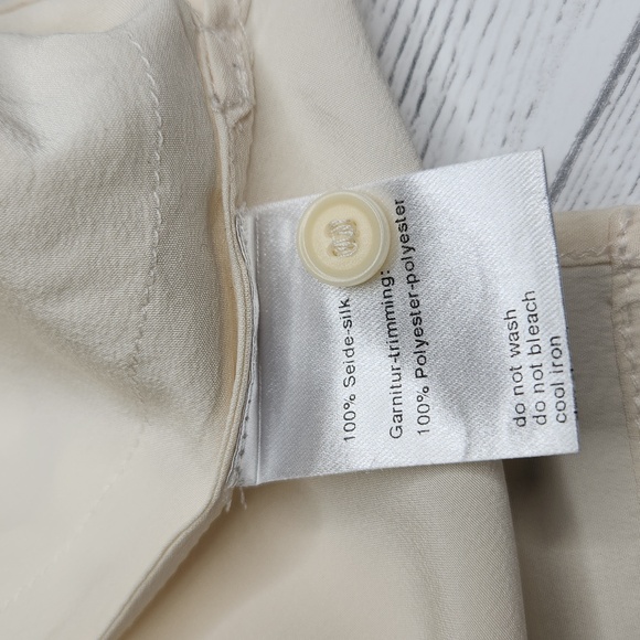 AKRIS punto silk ivory long sleeve bouse, size 6. - Picture 11 of 13